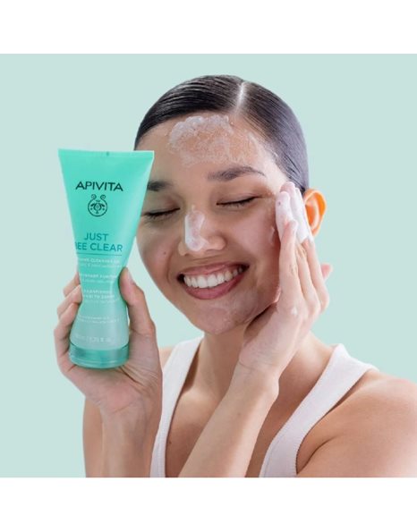 Apivita Just Bee Clear Gel Καθαρισμού Με Πρόπολη AmC & Φυτικό Σαλικυλικό Οξύ 200ml.